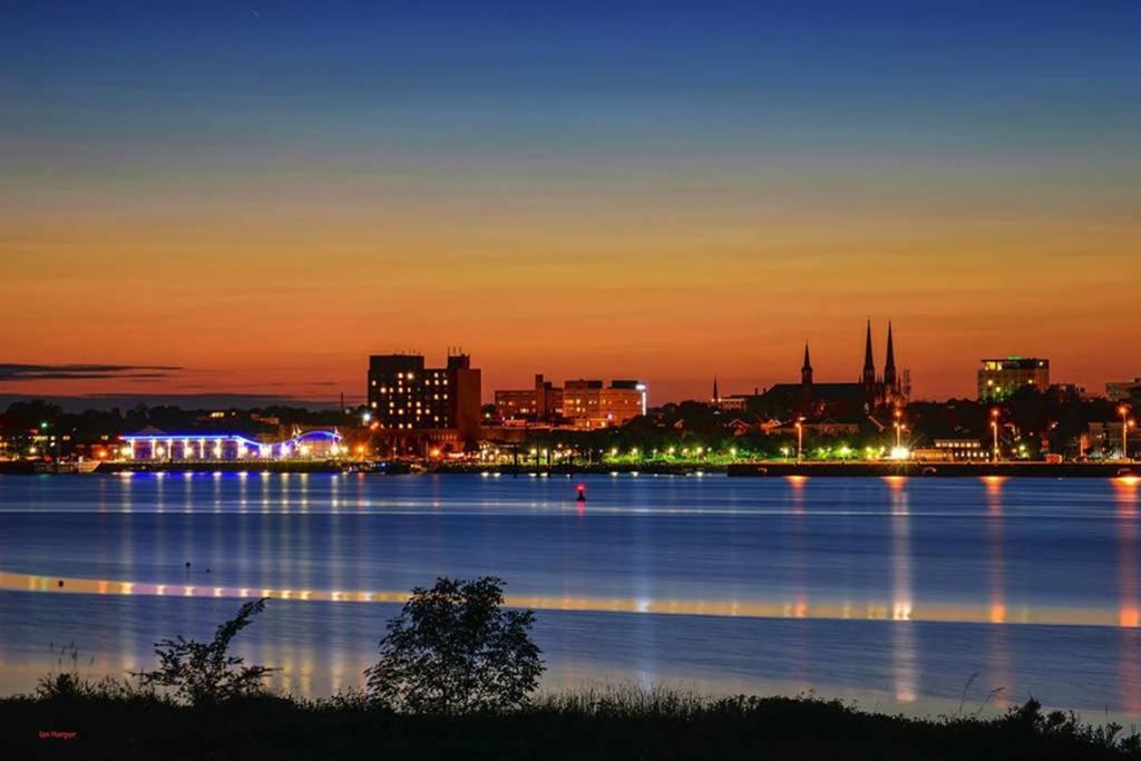 Scenic Harbour View House Waterfront Apartamento Stratford Exterior foto